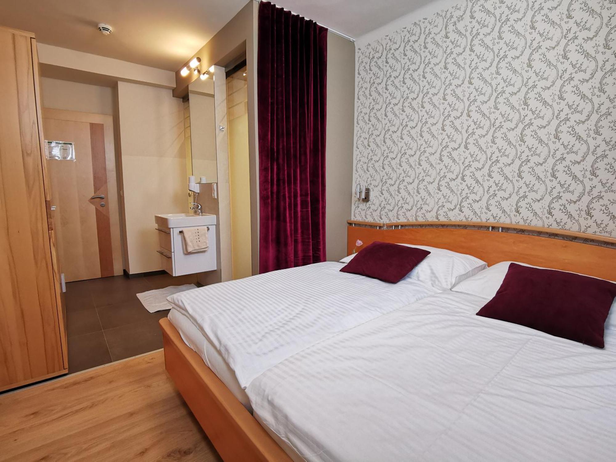 Hotel & Wirtshaus Hoedl-Kaplan Feldbach  Rom bilde