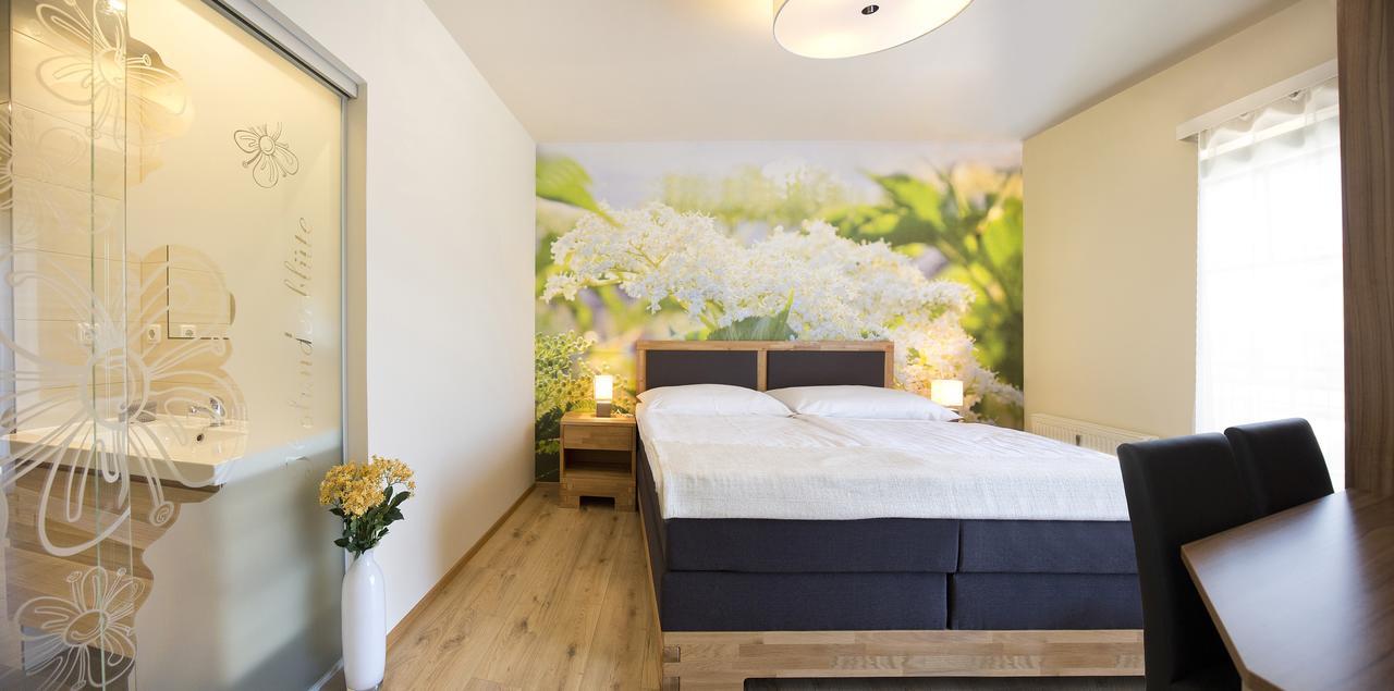 Hotel & Wirtshaus Hoedl-Kaplan Feldbach  Eksteriør bilde
